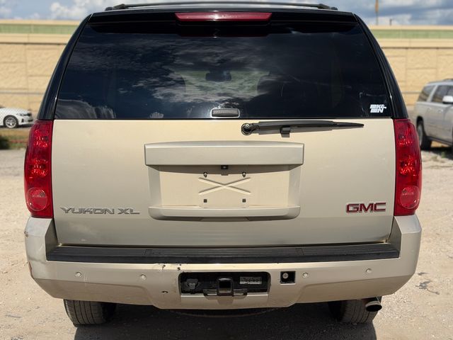 2011 GMC Yukon XL SLT-1 3/4 Ton 4WD