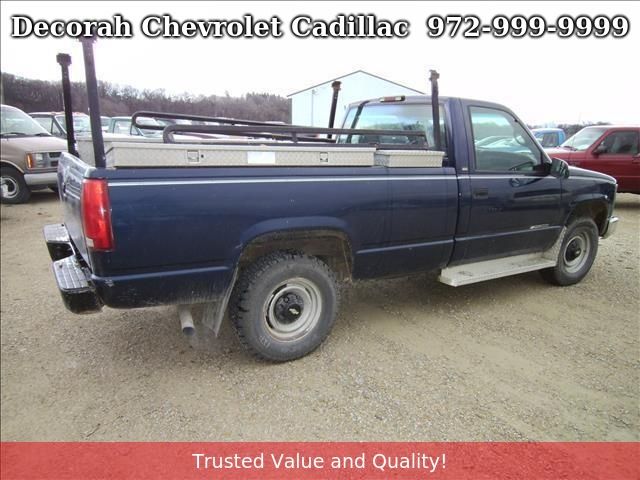 1998 Chevrolet C2500 Base
