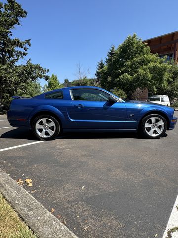 2006 Ford Mustang GT Premium Coupe