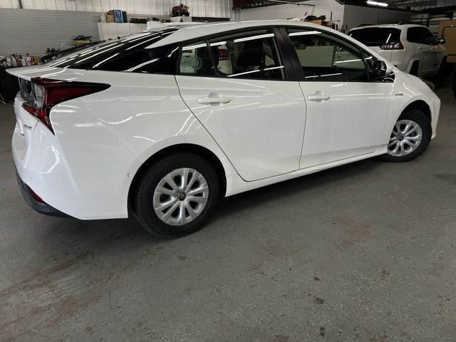 2020 Toyota Prius LE