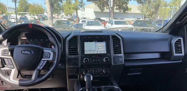 2017 Ford F-150 Raptor SuperCrew 4WD