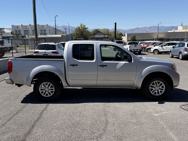 2017 Nissan Frontier SV Crew Cab 6MT 4WD