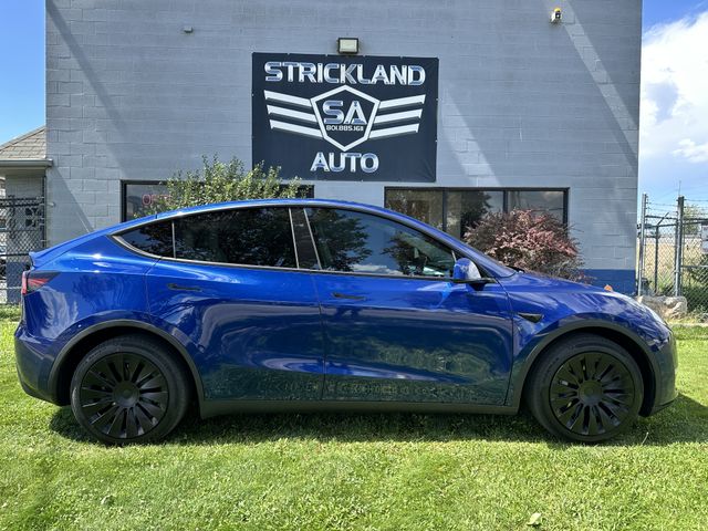 2025 Tesla Model Y Long Range AWD
