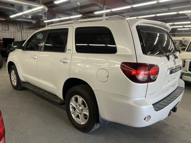2022 Toyota Sequoia SR5 4WD