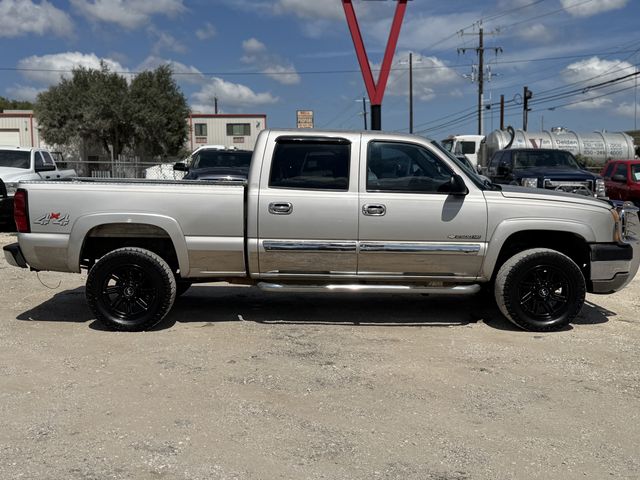 2004 Chevrolet Silverado 2500HD LT Crew Cab Long Bed 4WD