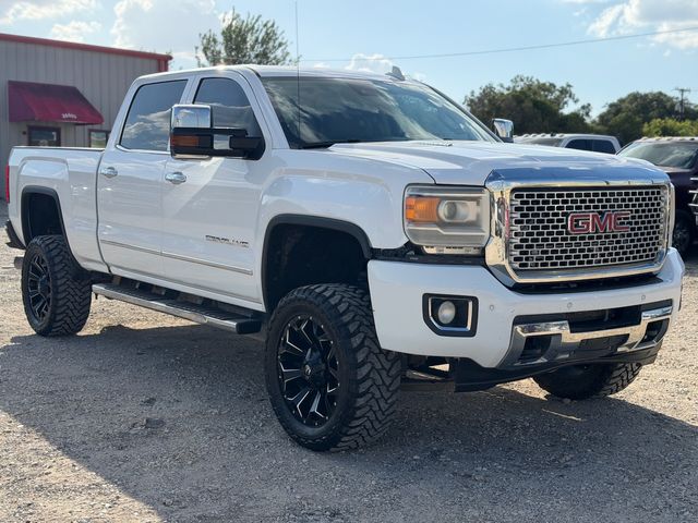 2015 GMC Sierra 2500HD Denali Crew Cab 4WD