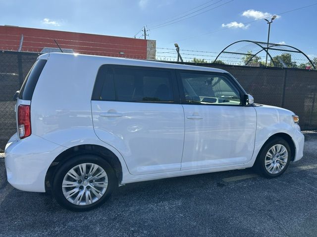 2014 Scion xB 5-Door Wagon 4-Spd AT