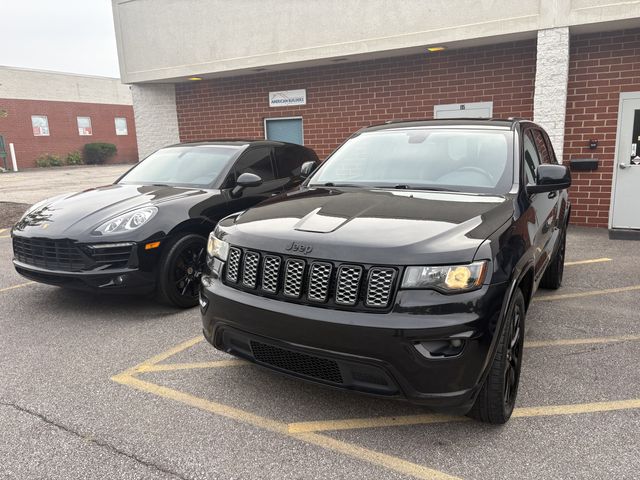 2018 Jeep Grand Cherokee Laredo 4WD