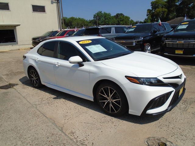 2023 Toyota Camry SE Nightshade Edition