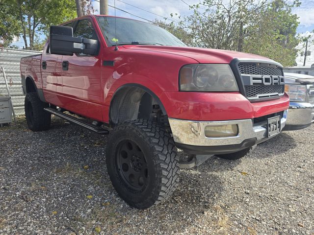2005 Ford F-150 XLT SuperCrew 2WD