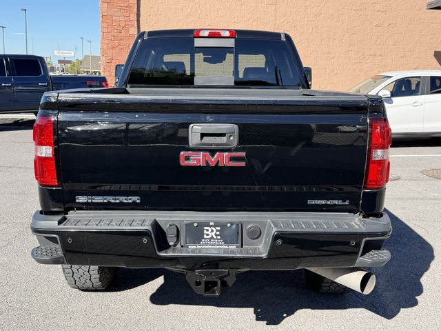 2016 GMC Sierra 2500HD Denali Crew Cab 4WD