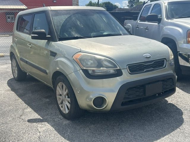 2013 Kia Soul +