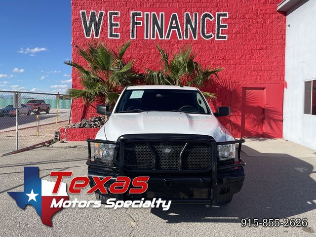 2022 RAM 1500 Classic Tradesman Crew Cab SWB 4WD