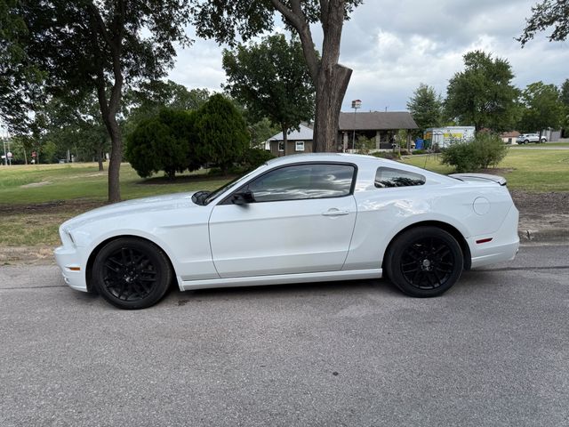 2014 Ford Mustang V6 Coupe