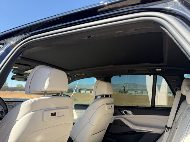 2023 BMW X5 M50i