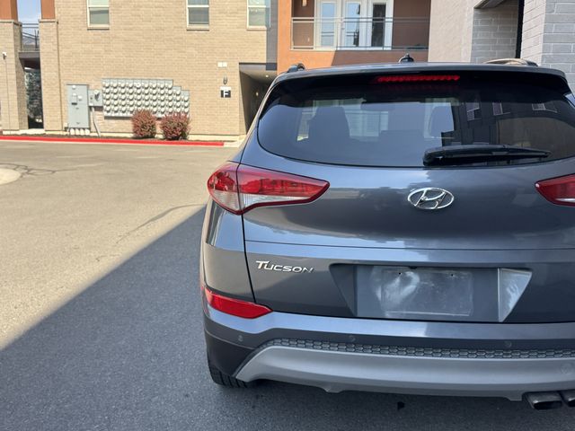 2017 Hyundai Tucson Limited w/Ultimate Package AWD