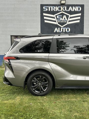 2026 Toyota Sienna XSE 7-Passenger AWD