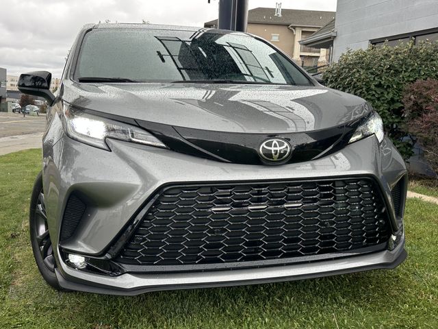 2026 Toyota Sienna XSE 7-Passenger AWD
