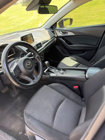 2018 Mazda MAZDA3 i Sport MT 5-Door