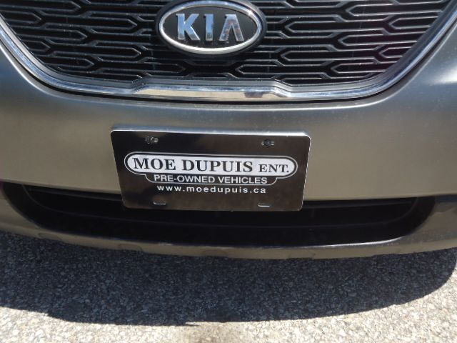 2011 Kia Rondo EX