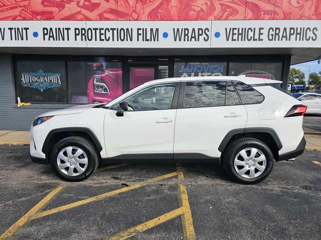 2022 Toyota RAV4 LE