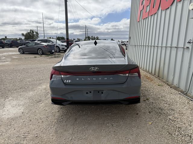 2022 Hyundai Elantra