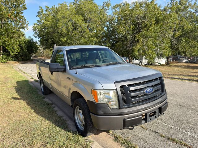 2010 Ford F-150 XLT 8-ft. Bed 4WD