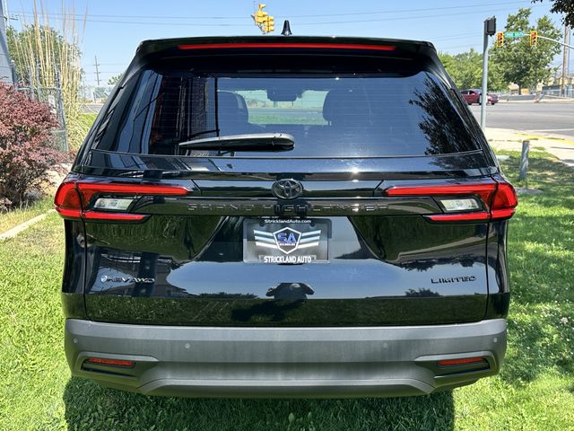 2025 Toyota Grand Highlander Hybrid Nightshade AWD