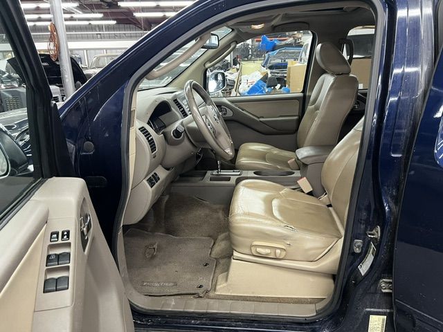 2011 Nissan Frontier PRO-4X Crew Cab 4WD