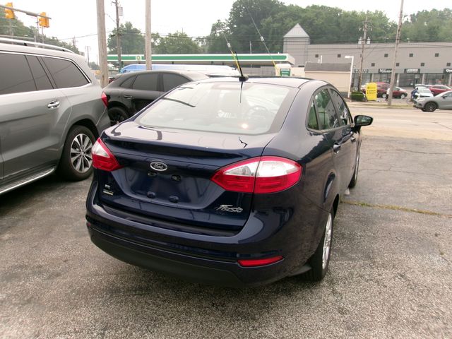 2016 Ford Fiesta SE Sedan