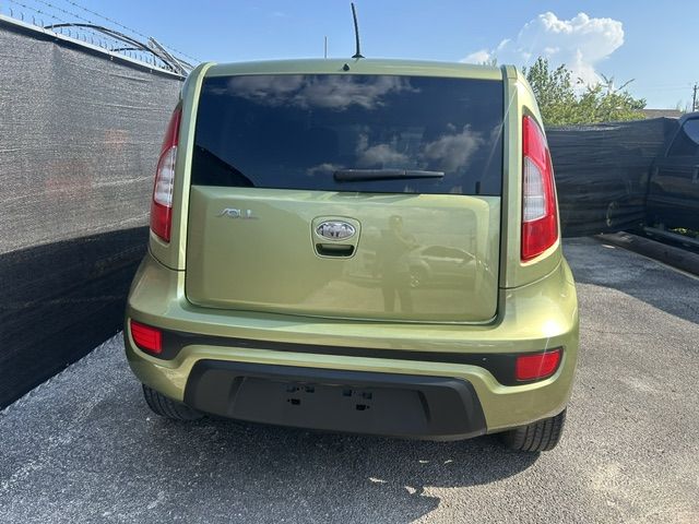 2013 Kia Soul +