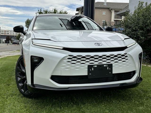 2025 Toyota Crown Signia Limited