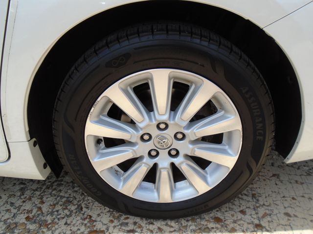 2014 Toyota Sienna XLE FWD 8-Passenger V6