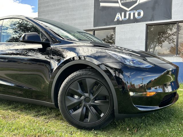 2025 Tesla Model Y Long Range AWD