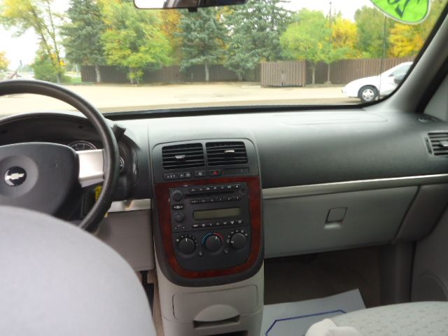 2009 Chevrolet Uplander LS 1LS