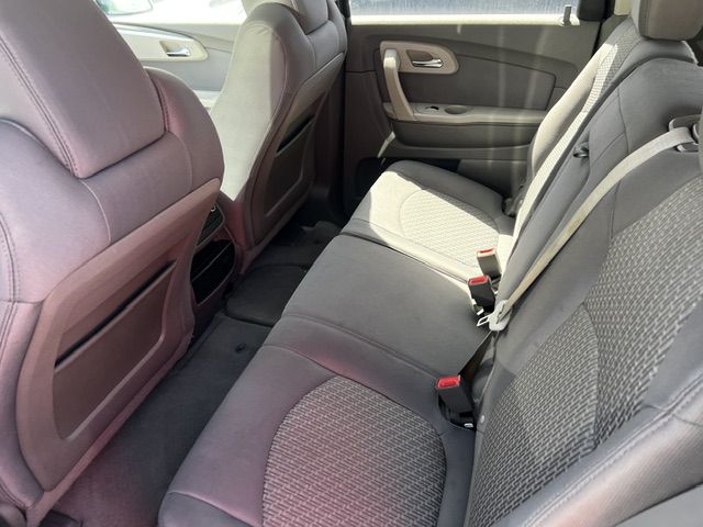2011 Chevrolet Traverse LS AWD w/PDC