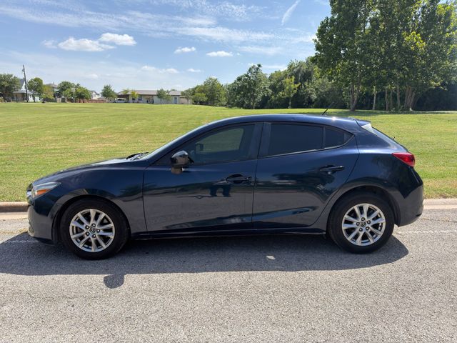 2018 Mazda MAZDA3 i Sport MT 5-Door