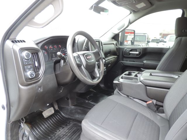 2023 GMC Sierra 3500HD Crew Cab Pro Flatbed DRW 4WD 
