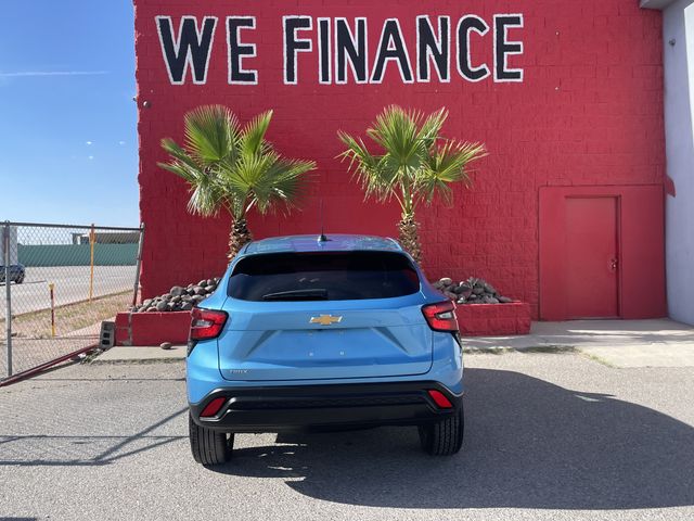 2025 Chevrolet Trax LS