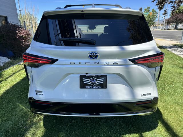 2025 Toyota Sienna Limited 7-Passenger
