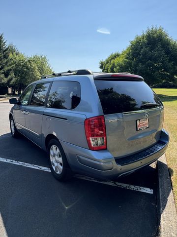 2008 Hyundai Entourage GLS