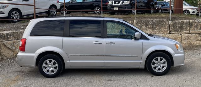 2012 Chrysler Town & Country Touring
