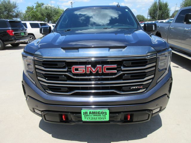 2023 GMC Sierra 1500 AT4 Crew Cab 4WD