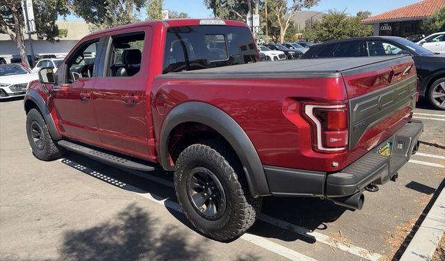 2017 Ford F-150 Raptor SuperCrew 4WD