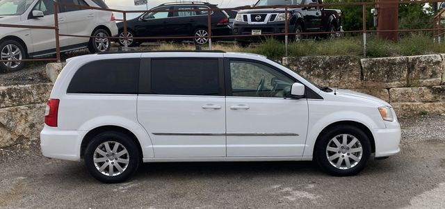 2014 Chrysler Town & Country Touring