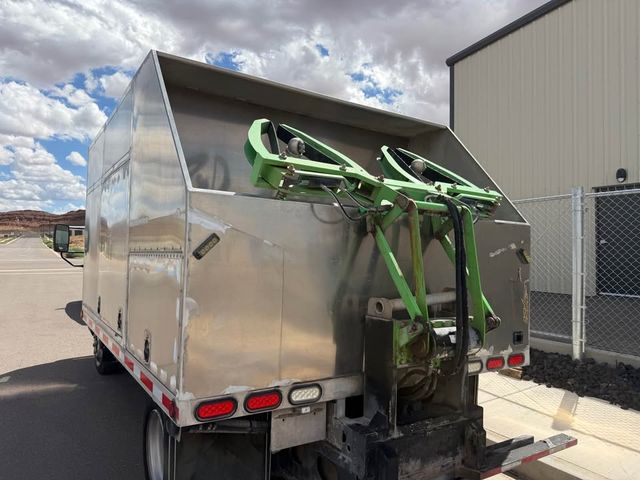 2020 Mitsubishi Fuso FEC72S Trash Can Cleaning Truck