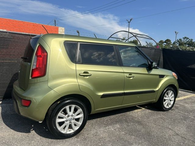 2013 Kia Soul +
