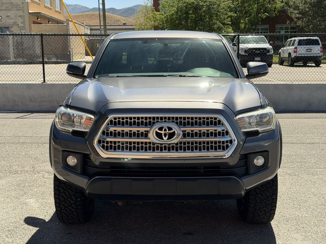 2017 Toyota Tacoma TRD Off-Road V6 6AT 4WD