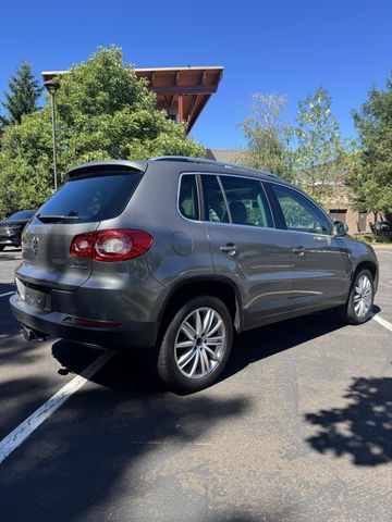 2009 Volkswagen Tiguan SEL