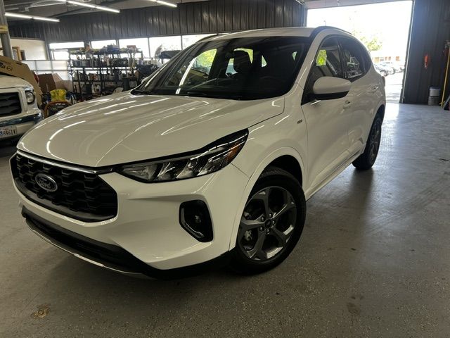 2023 Ford Escape ST-Line Select  Hybrid AWD
